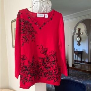 Alfred Dunner Red Sweater with Black Flowers & Jet Black Beads 3/4 sleeves M
